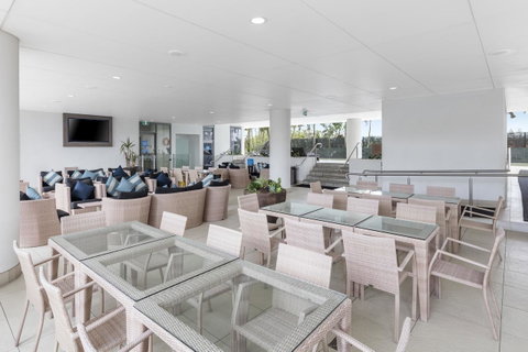 Wyndham Resort Surfers Paradise - Mackay Tourism 19