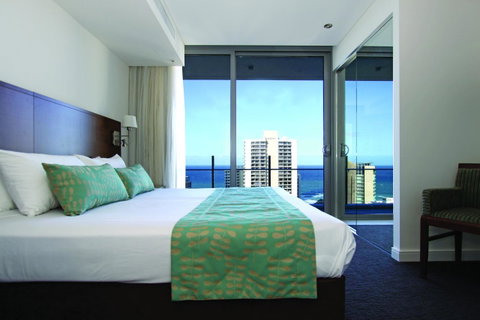Wyndham Resort Surfers Paradise - Mackay Tourism 25