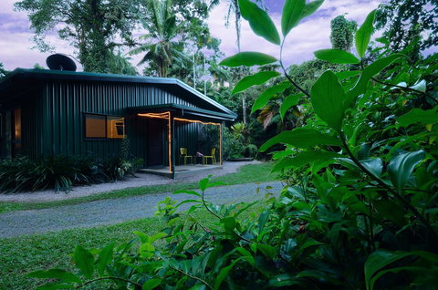 Misty Mountains Rainforest Retreat - Mackay Tourism 7