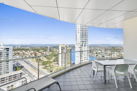 Wings Resort, Apartments And 2 Story Penthouses - We Accommodate - Mackay Tourism 21