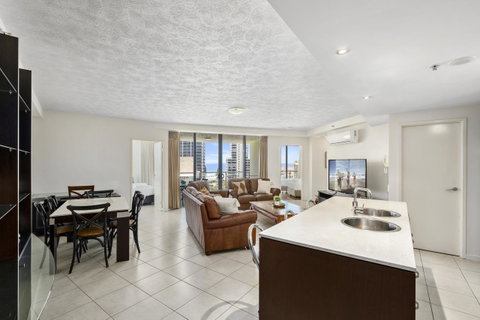 Wings Resort, Apartments And 2 Story Penthouses - We Accommodate - Mackay Tourism 40