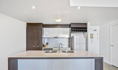 Wings Resort, Apartments And 2 Story Penthouses - We Accommodate - Mackay Tourism 4
