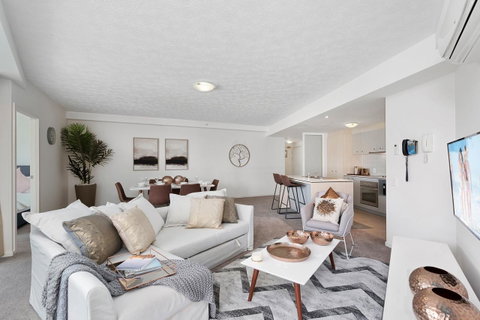 Wings Resort, Apartments And 2 Story Penthouses - We Accommodate - Mackay Tourism 11