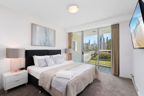 Wings Resort, Apartments And 2 Story Penthouses - We Accommodate - Mackay Tourism 8