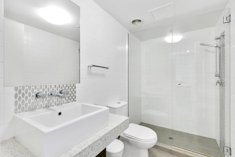 Wings Resort, Apartments And 2 Story Penthouses - We Accommodate - Mackay Tourism 19