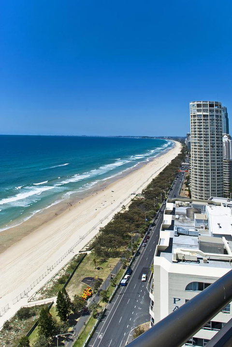 Hi Surf Beachfront Resort Apartments - Mackay Tourism 33