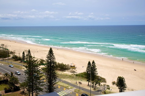 Hi Surf Beachfront Resort Apartments - Mackay Tourism 35