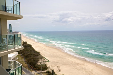 Hi Surf Beachfront Resort Apartments - Mackay Tourism 22