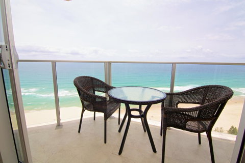 Hi Surf Beachfront Resort Apartments - Mackay Tourism 37