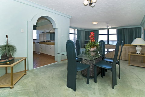 Hi Surf Beachfront Resort Apartments - Mackay Tourism 36
