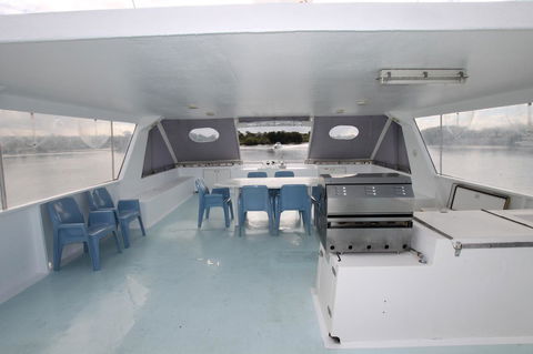 Coomera Houseboats - Mackay Tourism 7