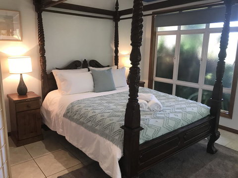 Taj On Byrnes - Private Luxury Apartment Mareeba - Mackay Tourism 1