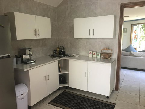 Taj On Byrnes - Private Luxury Apartment Mareeba - Mackay Tourism 11