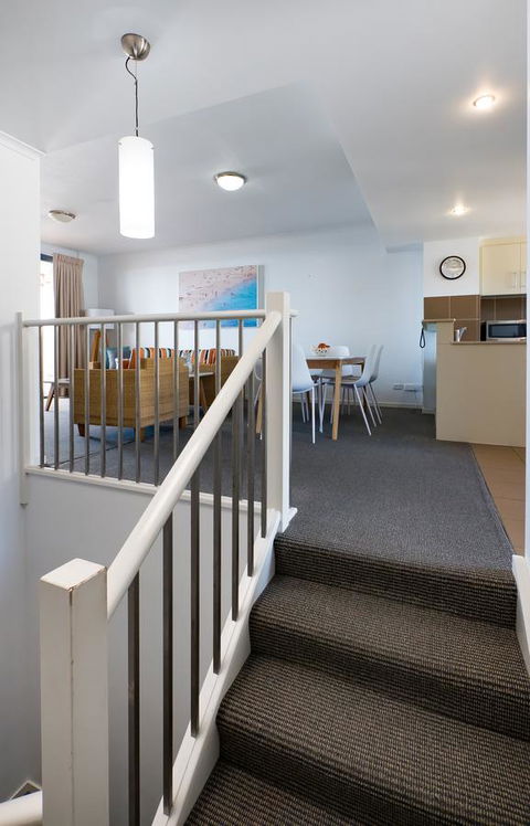 Swell Resort Burleigh Heads - Mackay Tourism 27
