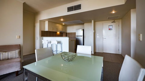 Swell Resort Burleigh Heads - Mackay Tourism 36