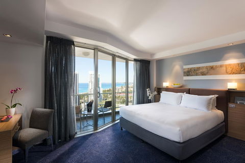 Sofitel Gold Coast Broadbeach - Mackay Tourism 3