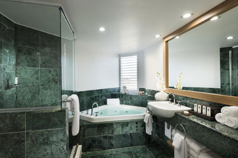 Sofitel Gold Coast Broadbeach - Mackay Tourism 4