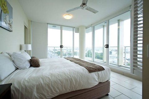 Lanai Riverside Apartments - Mackay Tourism 36