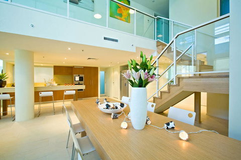 Lanai Riverside Apartments - Mackay Tourism 24