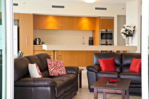 Lanai Riverside Apartments - Mackay Tourism 3