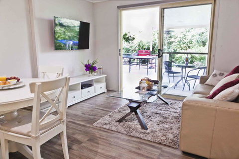 Shasta Place - Mackay Tourism 17