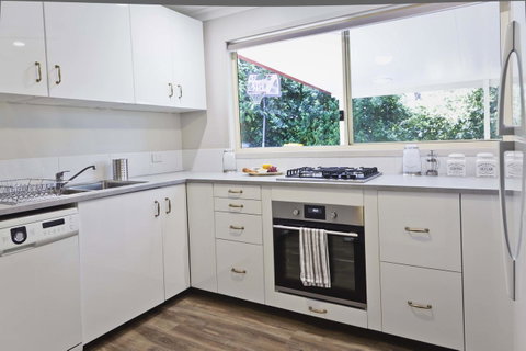 Shasta Place - Mackay Tourism 22