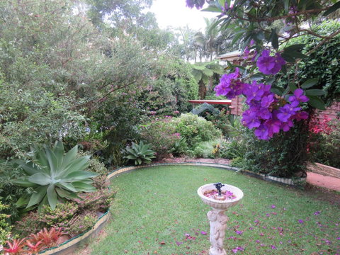 Shasta Place - Mackay Tourism 4