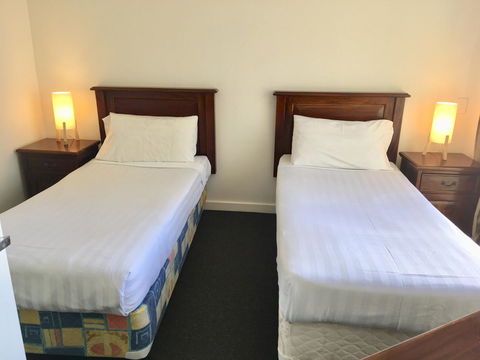 CHA Private Apts Diamond Beach - Mackay Tourism 3