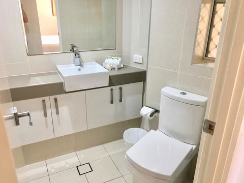 CHA Private Apts Diamond Beach - Mackay Tourism 18