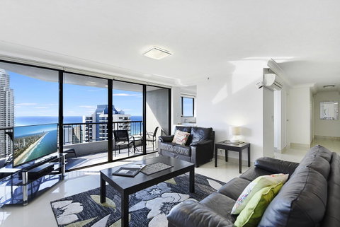 Surfers Century Oceanside Apartments - Mackay Tourism 0