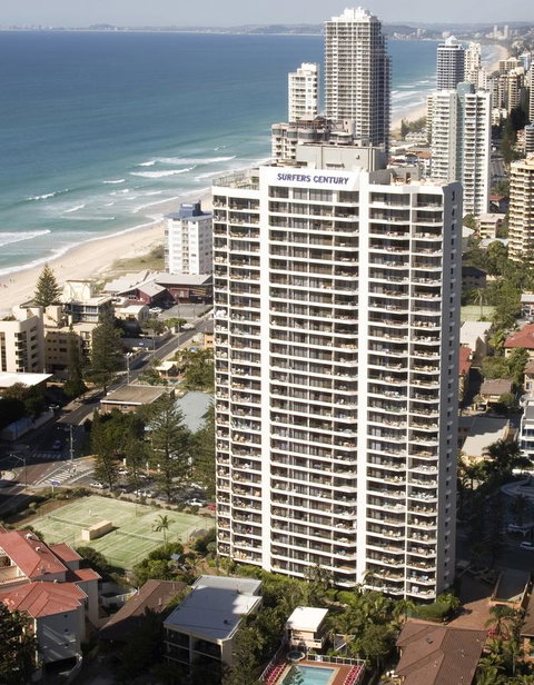 Surfers Century Oceanside Apartments - Mackay Tourism 34