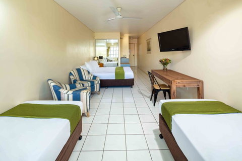 Hides Hotel - Mackay Tourism 14