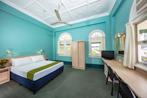 Hides Hotel - Mackay Tourism 19