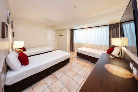 Hides Hotel - Mackay Tourism 9