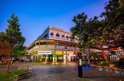 Hides Hotel - Mackay Tourism 23