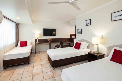 Hides Hotel - Mackay Tourism 8
