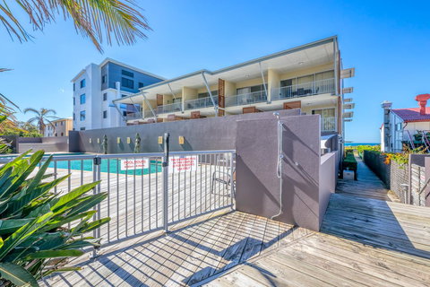 On The Beach Resort Bribie Island - Mackay Tourism 2