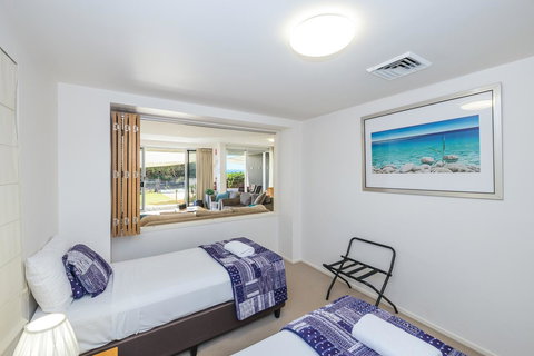 On The Beach Resort Bribie Island - Mackay Tourism 18
