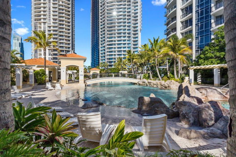 Holiday Holiday Chevron Renaissance Apartments - Mackay Tourism 16