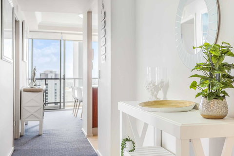 Holiday Holiday Chevron Renaissance Apartments - Mackay Tourism 2