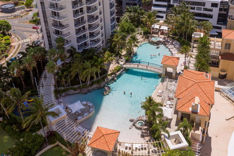 Holiday Holiday Chevron Renaissance Apartments - Mackay Tourism 10