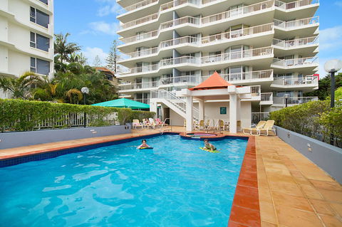Rainbow Bay Resort Holiday Apartments - Mackay Tourism 1
