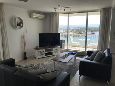 Moorings On Cavill Surfers Paradise - Mackay Tourism 39
