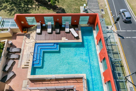 Broadbeach On The Park, 3 Bed Ocean - We Accommodate - Mackay Tourism 12