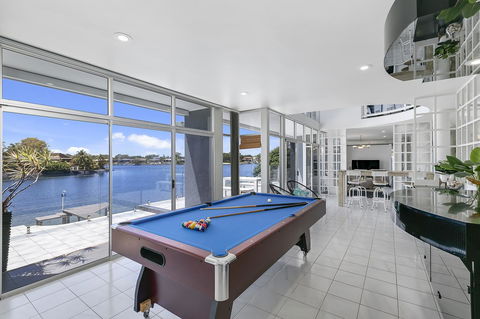 Havana Blue - Large 4 Bedroom Family Home - Mackay Tourism 5