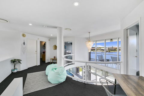 Havana Blue - Large 4 Bedroom Family Home - Mackay Tourism 10