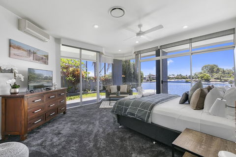 Havana Blue - Large 4 Bedroom Family Home - Mackay Tourism 13