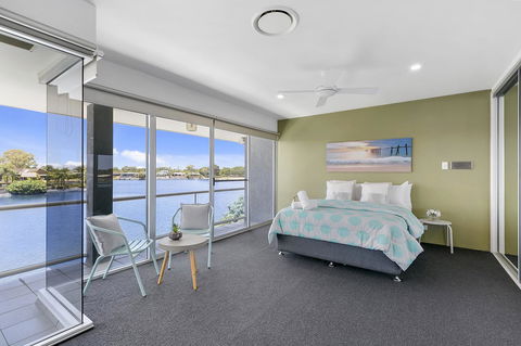 Havana Blue - Large 4 Bedroom Family Home - Mackay Tourism 15