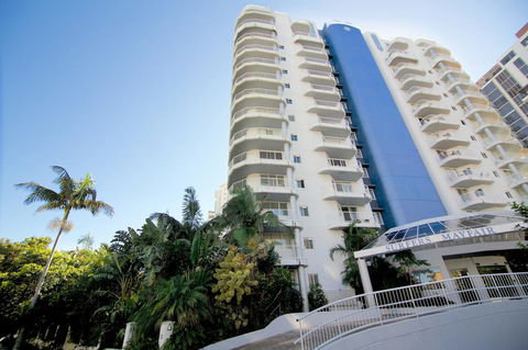 Surfers Mayfair - Mackay Tourism 0