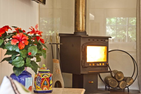 Curtis Falls Cottage - Mackay Tourism 10